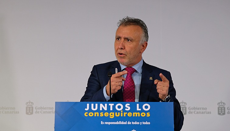 Der kanarische Regierungschef erklärte in einer Video-Pressekonferenz, dass die Inseln zu den Regionen mit der niedrigsten Sterberate zählen. Foto: Gobierno de Canarias
