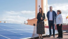 Bürgermeisterin Patricia Hernández (l). bei der Einweihung der Fotovoltaikanlage Foto: ayuntamiento santa cruz de tenerife