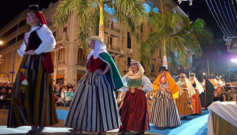 Zu den „Fiestas de Mayo“ in Santa Cruz gehört auch traditionelle Folklore. Foto: Ayuntamiento de Santa Cruz de Tenerife