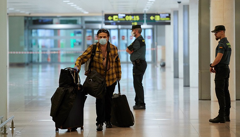 Passagier Flughafen EFE