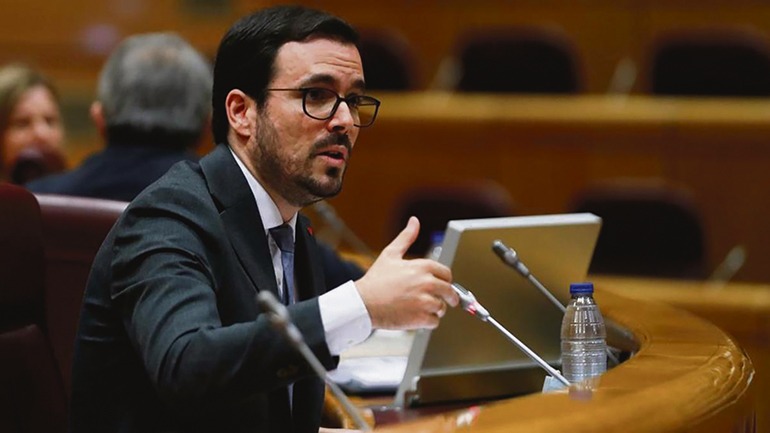 Der spanische Minister für Konsum, Alberto Garzón, will die Verbraucher vor übermäßigen Gebühren schützen. Foto: EFE