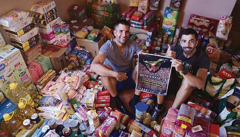 Dass ihre Aktion so positiv aufgenommen werden und sie so viele Menschen mit Spenden unterstützen würden, hatten die beiden Initiatoren nicht erwartet. Mit den fast 2.000 kg an Vorräten, deren Verteilung die NGO Sonrisas del Suroeste übernommen hat, hat sich die Anstrengung für sie eindeutig gelohnt. Foto: reto covid19