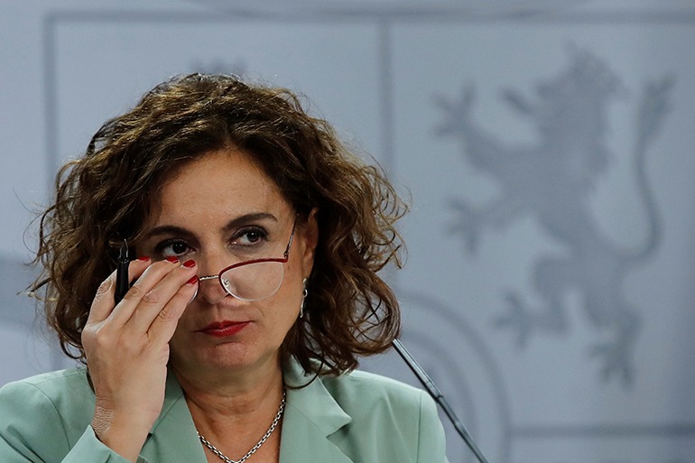 Finanzministerin María Jesús Montero hat Schwierigkeiten, einen neuen Haushalt verabschieden zu lassen. Foto. EFE