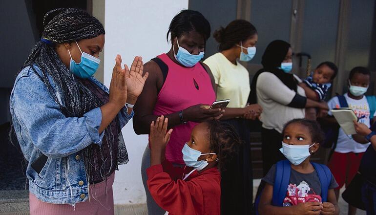 Wenige Tage nach der Veröffentlichung der Reportage wurden die Mütter und Kinder wieder zusammengeführt. In Zukunft soll es solche Zwangstrennungen nicht mehr geben. Foto: EFE