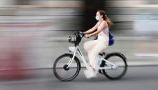 Am 3. Juni, dem Weltfahrradtag, gab es in Madrid auf Initiative der Stadt die Leihräder von Bicimad Go für eine Fahrt von bis zu einer Stunde umsonst. Foto: EFE