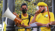 Archivfoto des Priesters Padre Báez bei einer Demo gegen den Bau des Pumpspeicherkraftwerks Chira-Soria auf Gran Canaria Foto: EFE