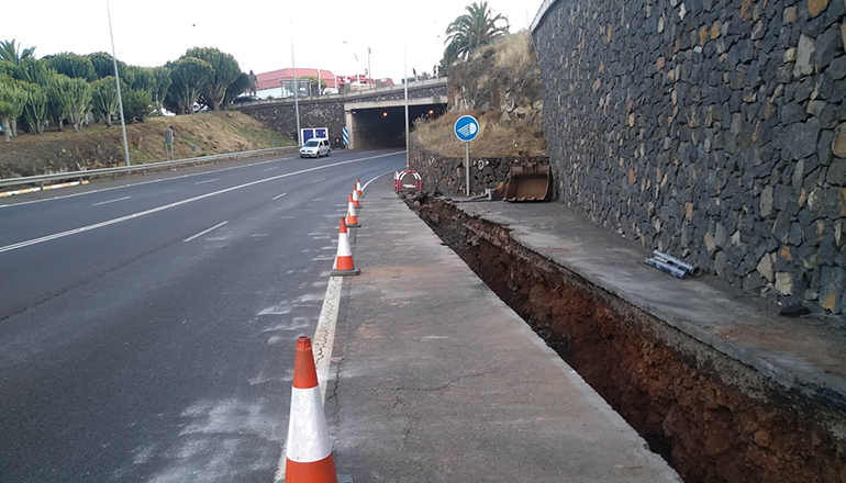 Der Tunnel, der die Landstraße TF-13 nach La Laguna und Tegueste unter der Avenida de los Menceyes hindurchführt, wird mit einem zusätzlichen Wasserabfluss versehen. Foto: Cabildo de Tenerife