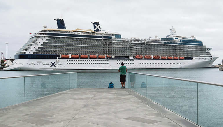 Die „Celebrity Silhouette“ hat die Kreuzfahrtsaison eingeläutet, es folgen Hunderte in den nächsten Monaten. Foto: efe