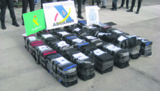 Die Polizei beschlagnahmte 18 Sporttaschen, in denen das Kokain verpackt war. Foto: efe