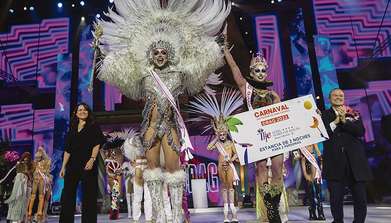 Isidro Javier Pérez Mateo – „Drag Vulcano“ – (l.) siegte bei der Wahl der Dragqueen 2022 am 18. März. Foto: ayuntamiento de las palmas de gran canaria