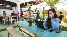 Gleichgesinnte finden sich in Coworking Spaces wieder: ein angenehmer Arbeitsplatz erhöht die Lebensqualität. Foto: Gobierno de Canarias