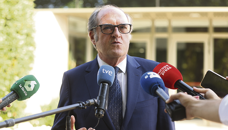 Kultusminister Miguel Iceta fordert Carles Puigdemont auf, sich der spanischen Justiz zu stellen. Foto: EFE