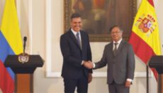 Ministerpräsident Pedro Sánchez (l.) und der neue kolumbianische Präsident, Gustavo Petro (r.), bei einer Pressekonferenz in der „Casa de Nariño“, Sitz der kolumbianischen Regierung Foto: EFE