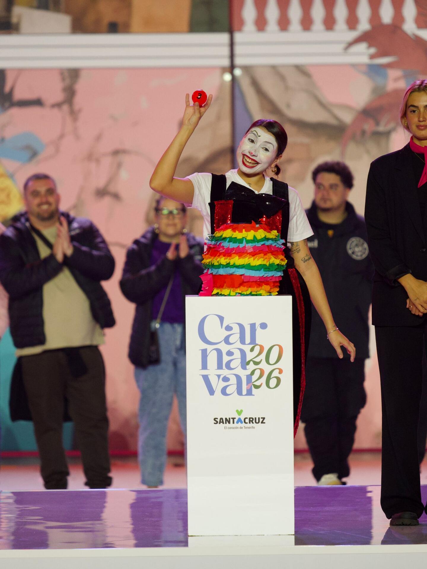 Finale der Murgas, Erwachsene