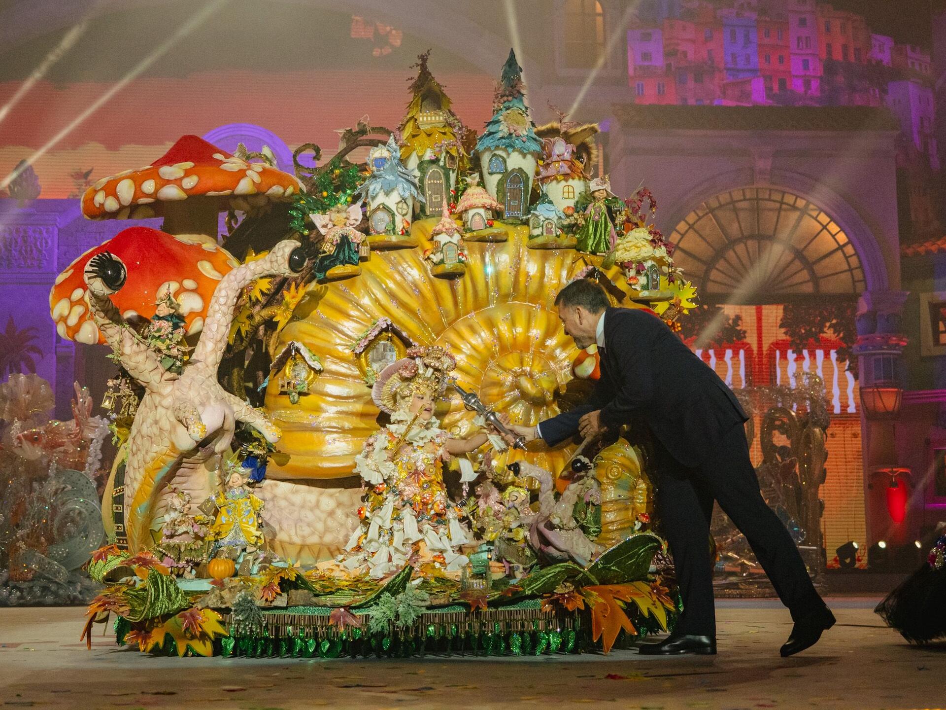 Micaela Díaz Lima, Kinder-Karnevalskönigin von Santa Cruz