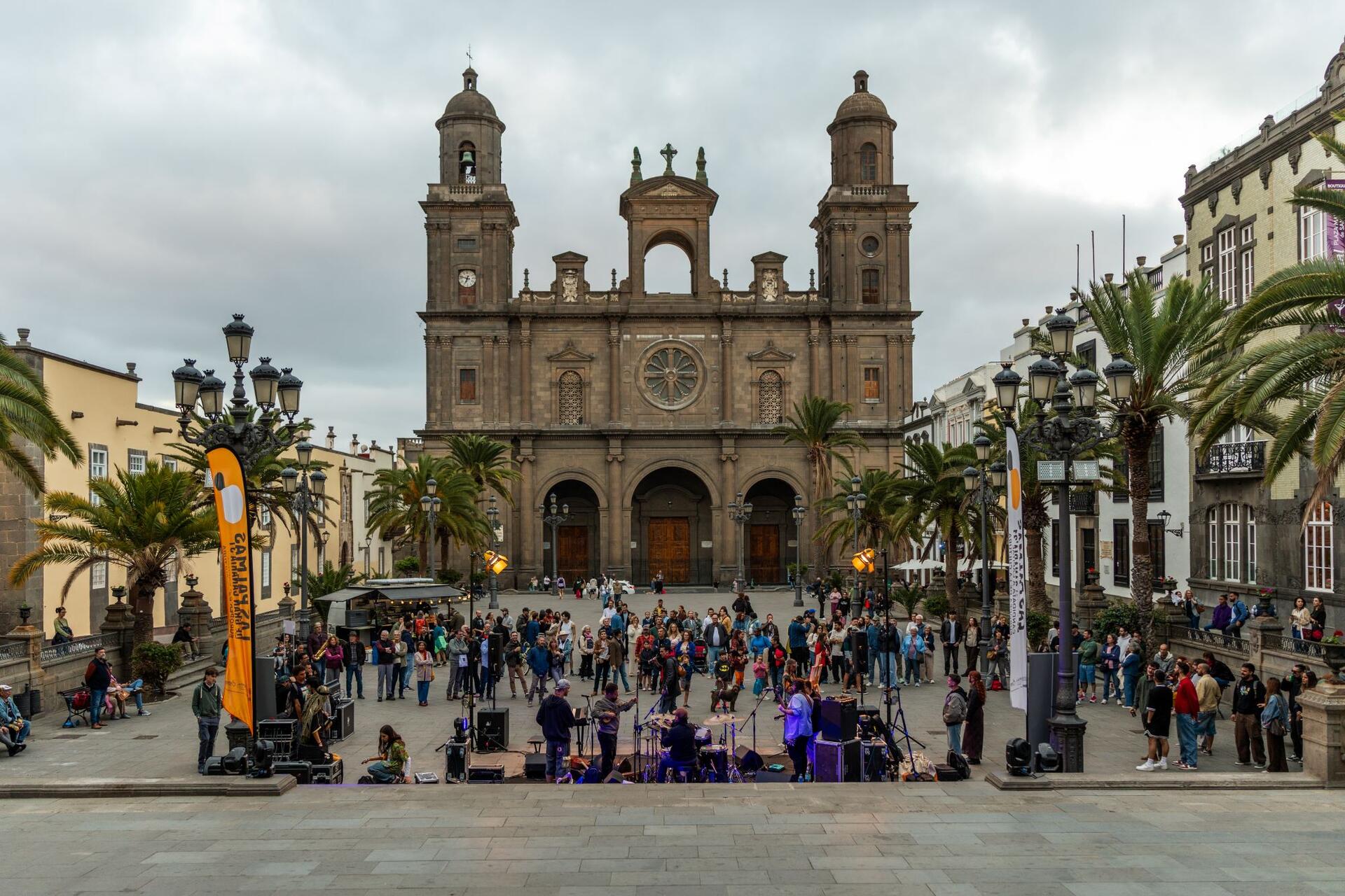 Jam en la Plaza Santa Ana